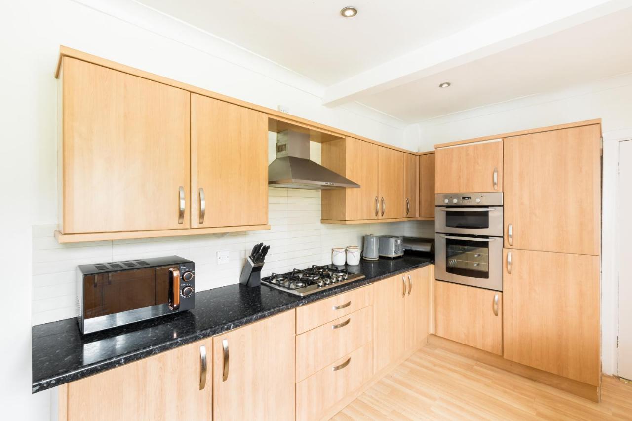 Beautiful 6 Bedroom House For 17 Guests Next To Edgbaston Stadium Birmingham Exteriör bild